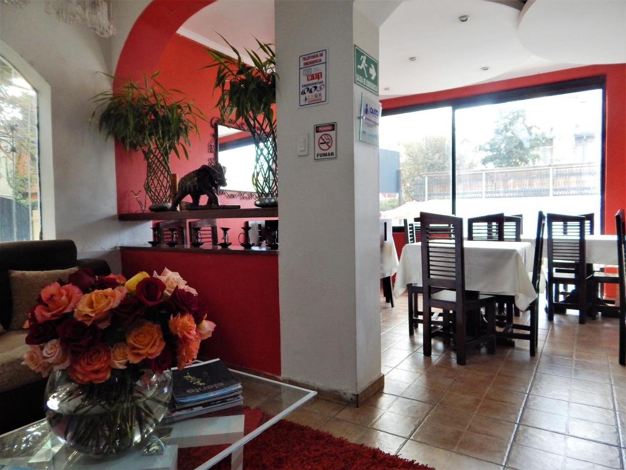 Hostal Imperial Quito Exterior foto